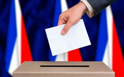 Fransada prezident seckilerinin ikinci turu kecirilir