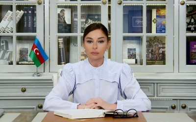Mehriban Eliyeva Qelebe Gunu ile bagli paylasim etdi - FOTO